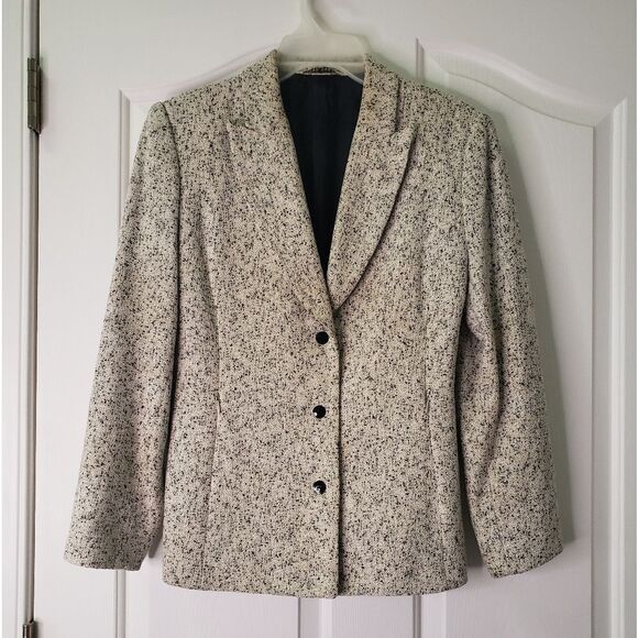Peter Nygard Blazer Size 8 - Picture 1 of 7